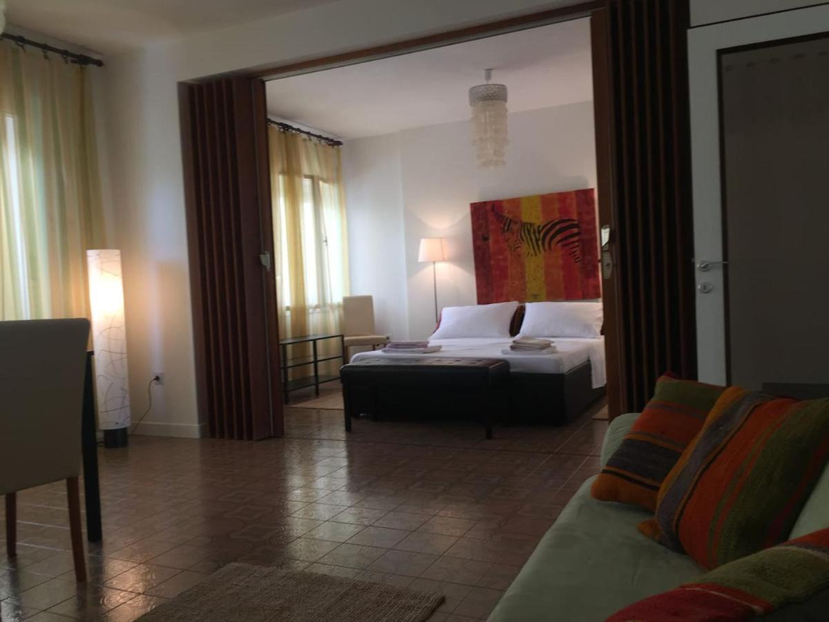Domic ,Two Bedrooms Whit Large Terrace Njivice Esterno foto