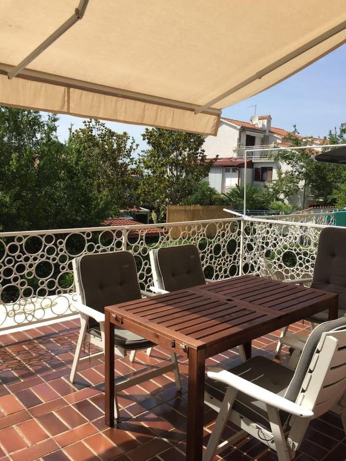 Domic ,Two Bedrooms Whit Large Terrace Njivice Esterno foto